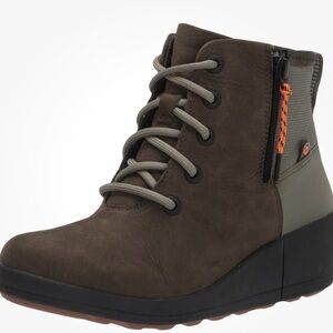 Bogs Women Vista Rugged Lace ankle boots size 8